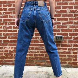‘90s Levi’s 551 jeans